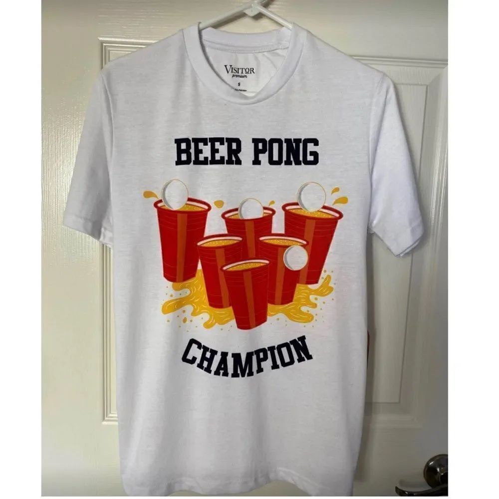MEN’S BEER PONG CHAMPION White Graphic TSHIRT NWT